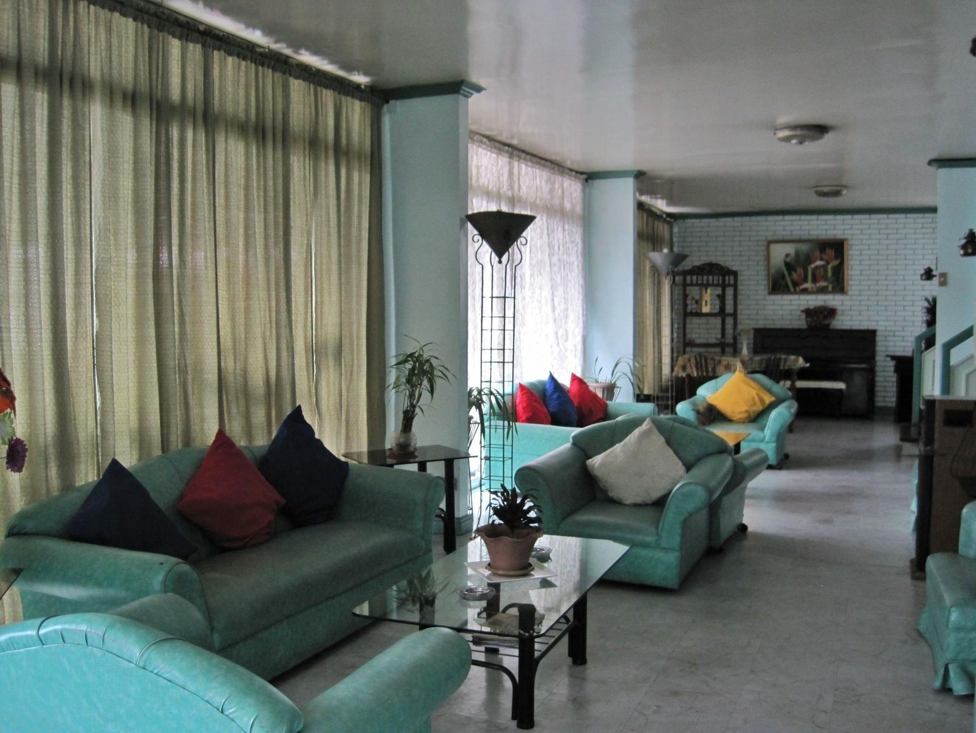 Villa Mia Hotel And Apartelle Baguio City Zewnętrze zdjęcie